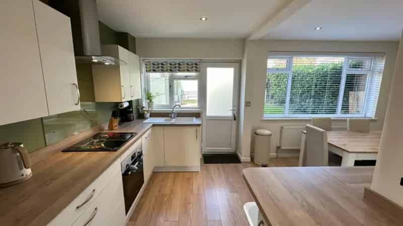3 Bed End Terrace House For Sale - Fully Refurbished