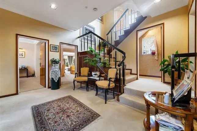 Detached House for Sale Hampstead Garden Suburb