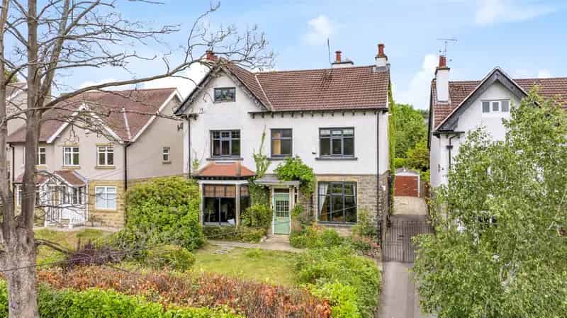 6 Bedroom Edwardian Home in Roundhay Leeds