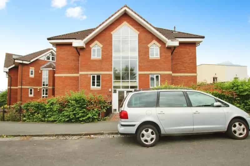 2 Bedroom Flat to Rent Newland Heights