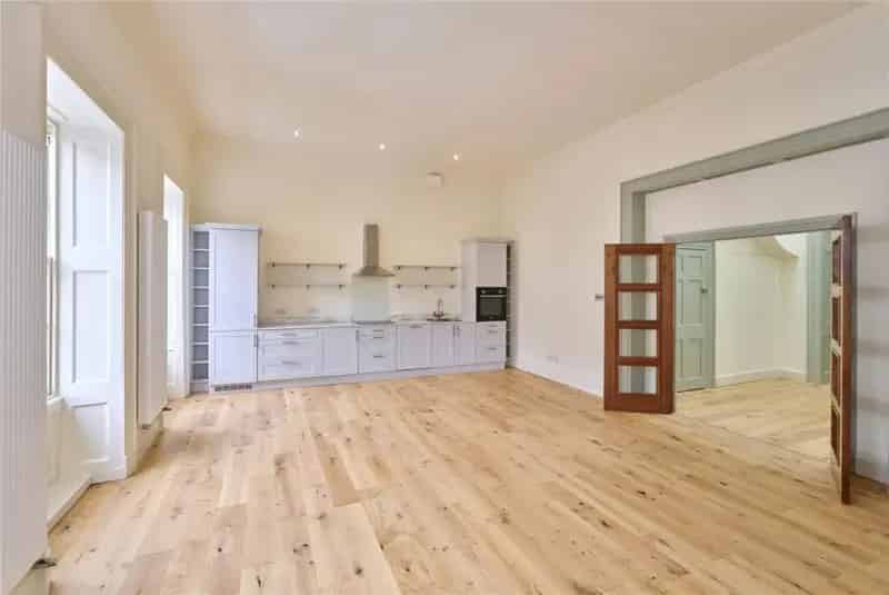 2 Bedroom Apartment in Central Location