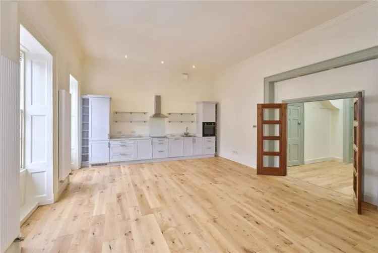 2 Bedroom Apartment in Central Location