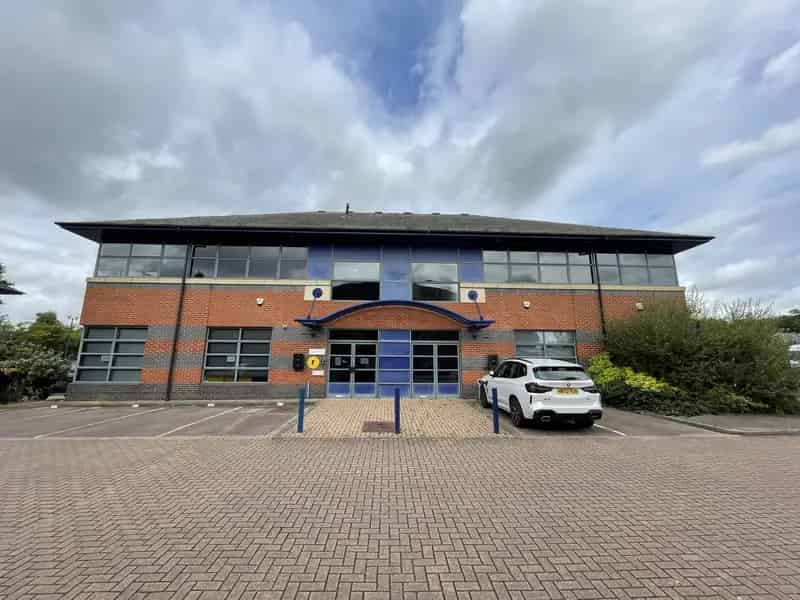 Freehold Office Lab Workshop St Albans
