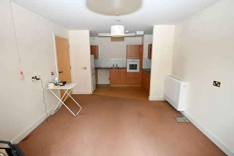 2 bed flat for sale