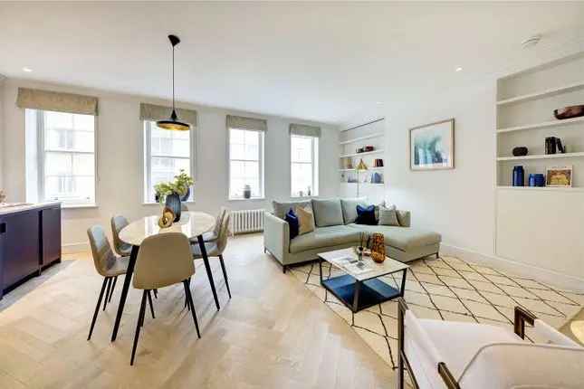 Flat to rent in Southampton Street, London WC2E