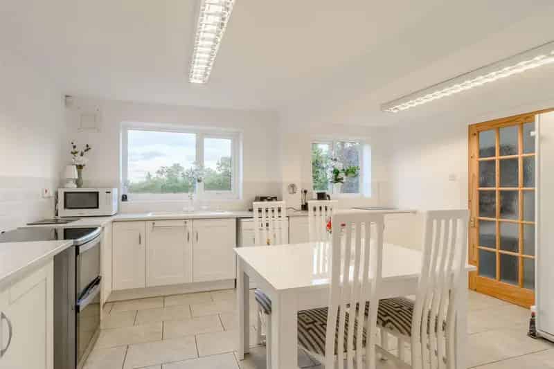 5 Bedroom Detached House with Large Garden and Potential 2 Acres