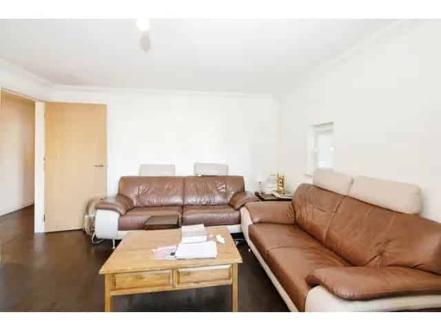 2 Bedroom Flat for Sale in Aberdeen City Center