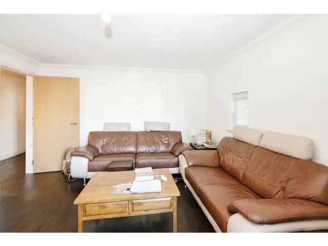 2 bedroom flat  for sale