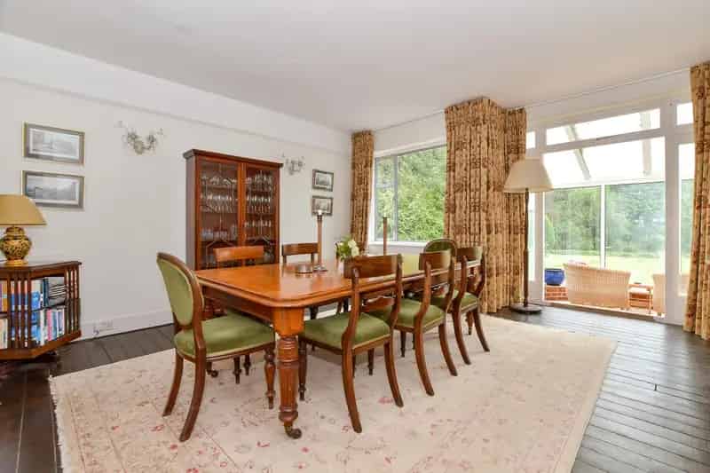 6 Bedroom Detached House with 4.4 Acres of Land and Panoramic Views