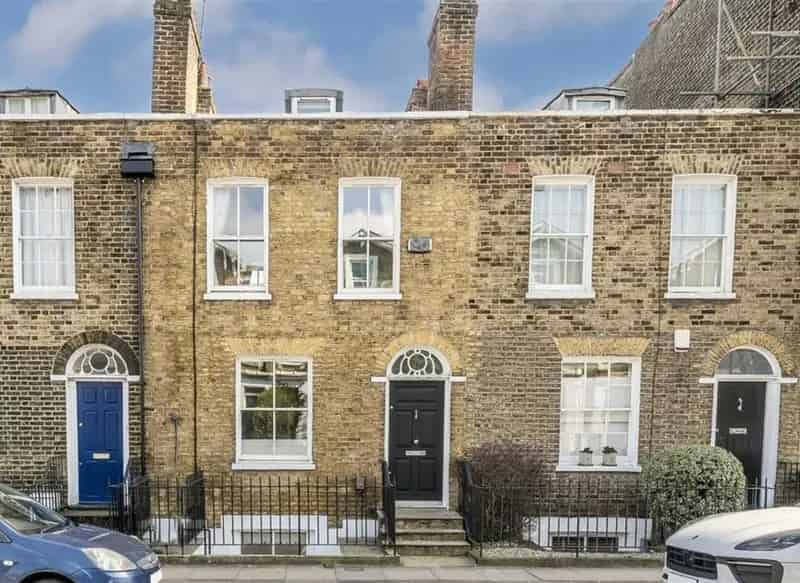 Three Double Bedroom Victorian Family Home Great Garden