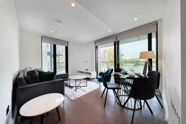 2 Bed River View Apartment Vauxhall London SE1