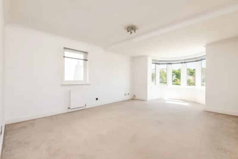 2 Bedroom Flat for Sale in Dalgety Bay
