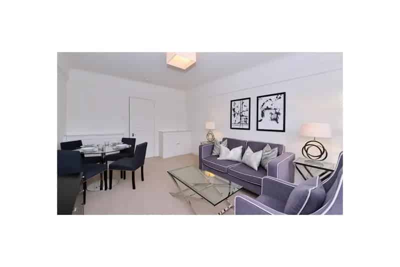 Chelsea Two-Bedroom Apartment 709 sq ft