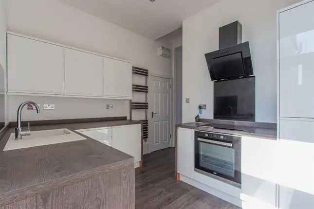 2 Double Bedroom Duplex Apartment Canton Cardiff