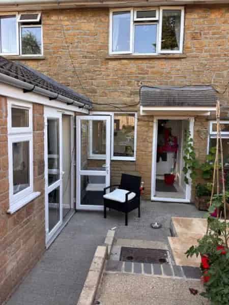 3 Bedroom Semi Detached House Near Schools