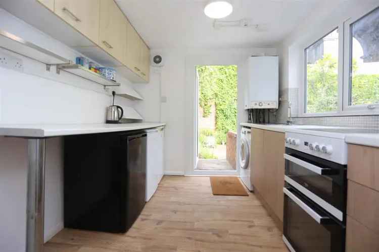 4 Bedroom Maisonette House to Rent