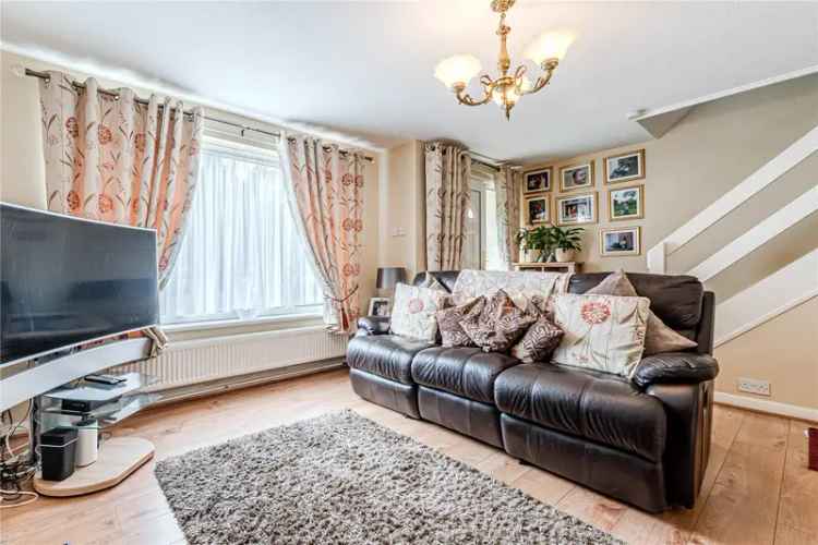 House For Sale in Leeds, England