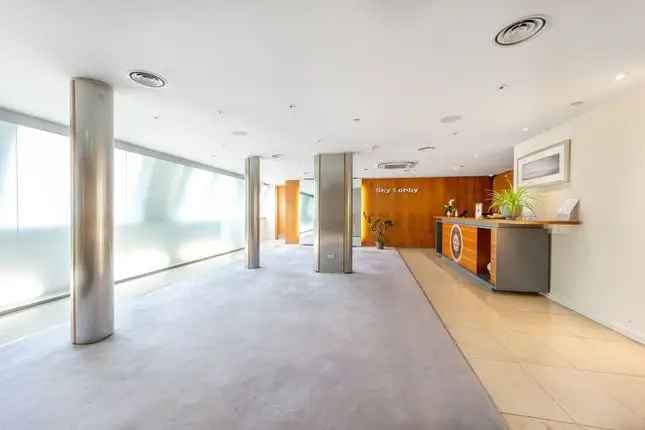 3 Bedroom Penthouse Apartment South Kensington Zero Deposit