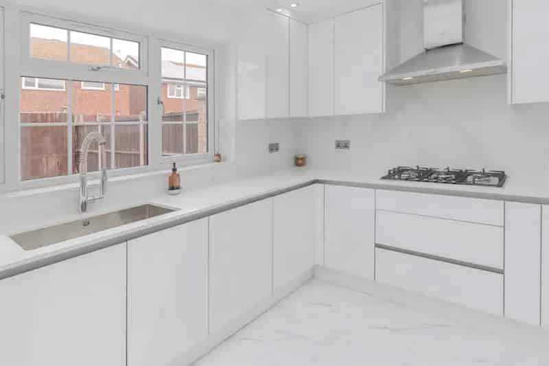 Five Bedroom Semi-Detached House Rushey Mead Leicester
