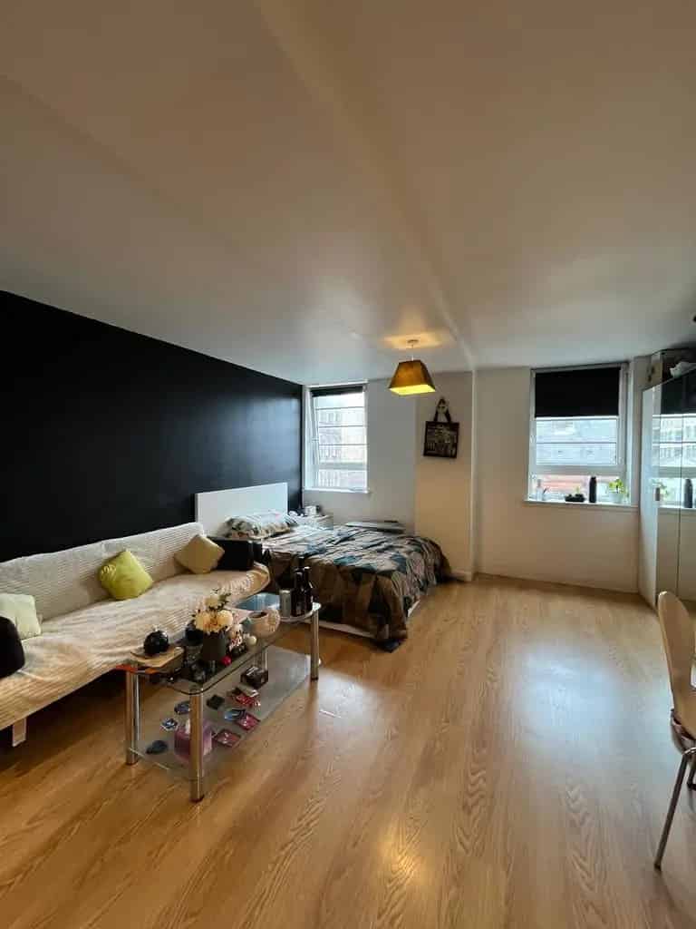 Studio to Rent Glasgow Edinburgh Ayrshire
