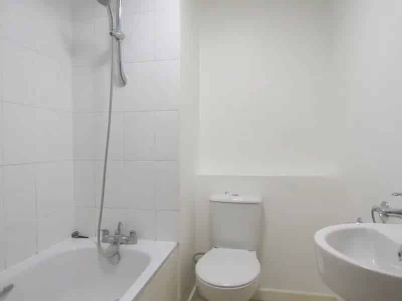 2 Bedroom Flat to Rent in Brighton - Unfurnished
