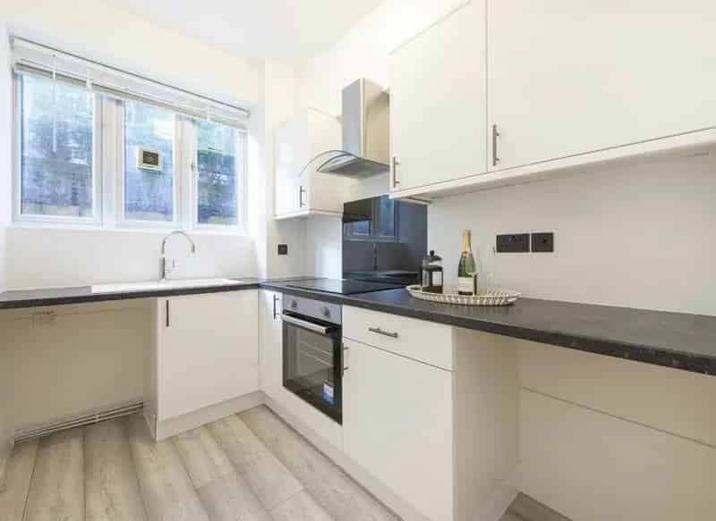 Two-Bedroom Apartment near St John's Wood Tube Station