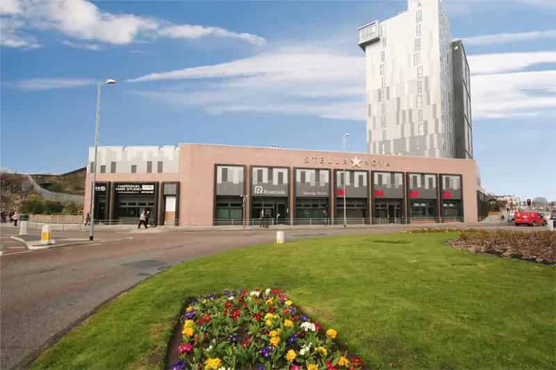 Office Unit to Let Ample Parking