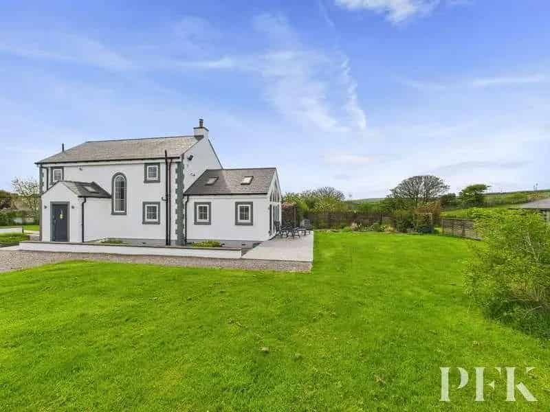 3 bed house for sale