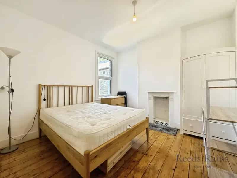 3 Bedroom Flat to Rent London SE13