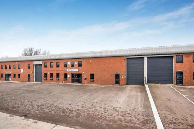 Industrial For Rent in Long Crendon, England