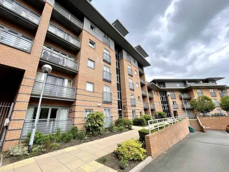 2 Bedroom Flat to Rent