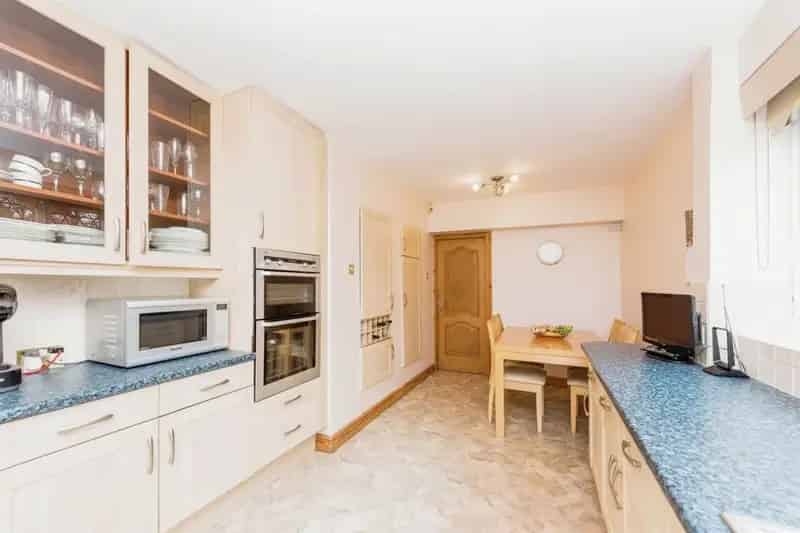 4 Bed Detached Family Home Near Moor Hall Hotel Golf Course