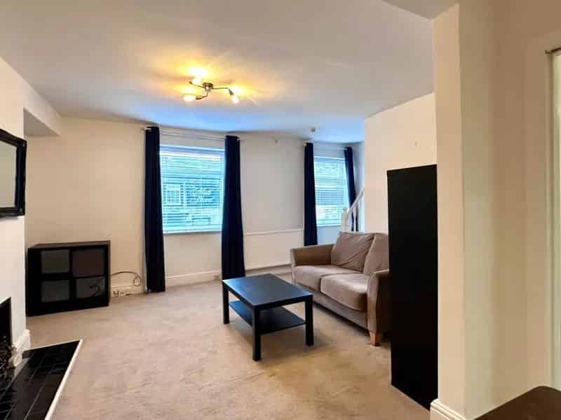 2 bedroom Flat
 For Sale
