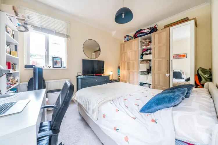 One Bedroom Victorian Conversion Flat Beckenham