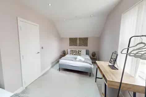 3 Bedroom Townhouse in Cardiff - Fully Furnished