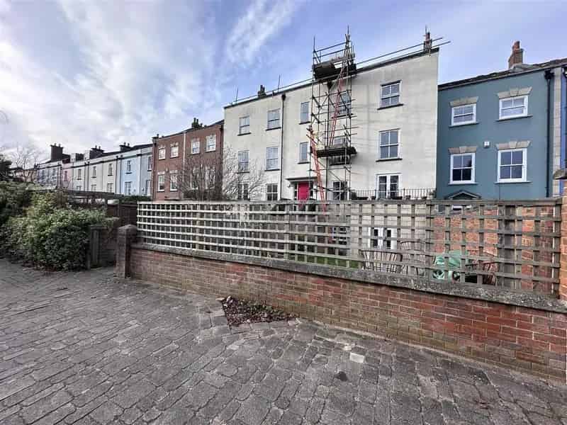 2 Bedroom Flat to Rent