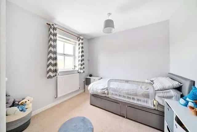 4 Bed Detached House for Sale