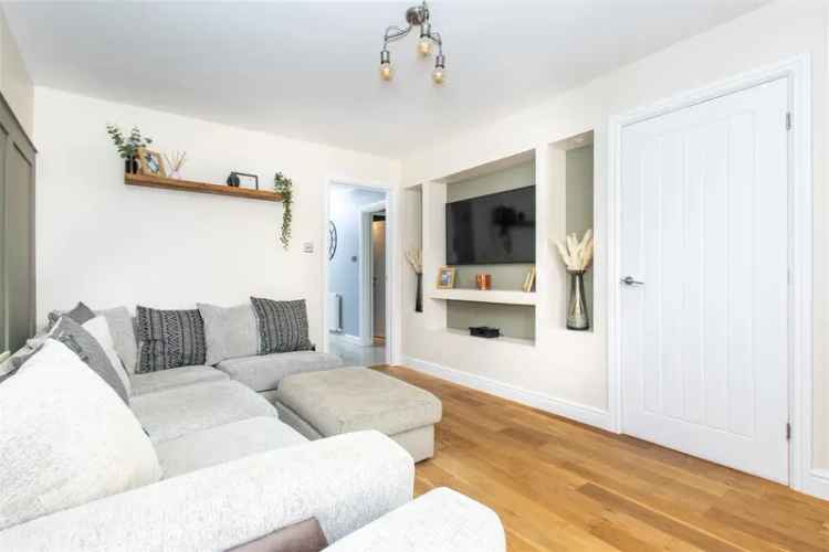 4 Bedroom Semi Detached House to Rent