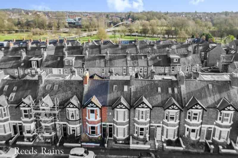 3 Bedroom Mid Terrace House for Sale York