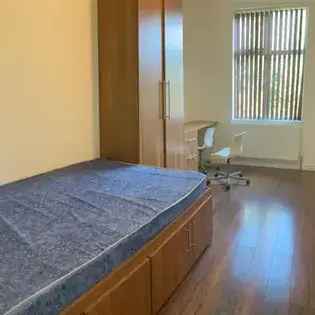 7 Bedroom House Manchester - Newly Renovated Student Property