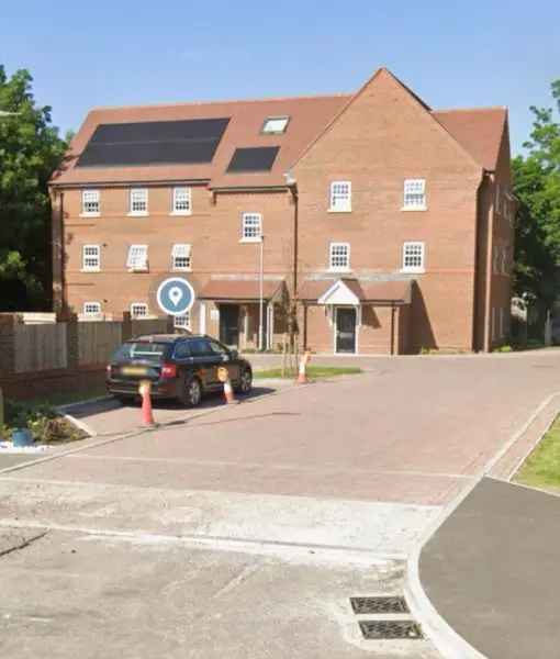 1 Bed Flat Open Plan Kitchen and Living Room