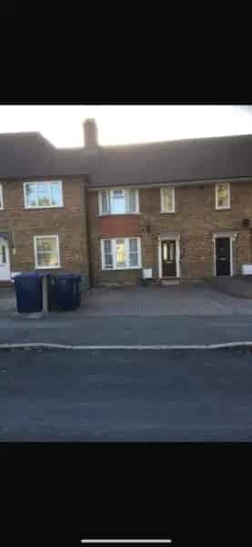 3 Bedroom House Ealing West London Near Hanwell Station