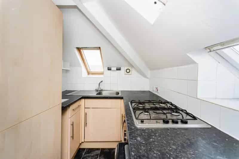 2 Bedroom Flat for Sale in Porthcawl