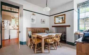 Hillside Farmhouse: 3-Bed Semi-Rural Retreat near Bovey Tracey