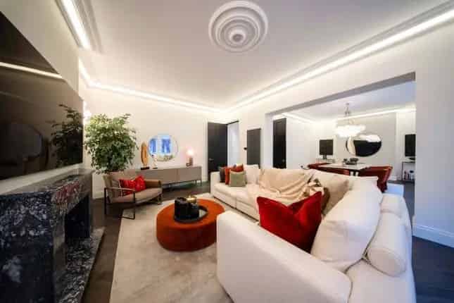 Elegant Marylebone Apartment for Sale