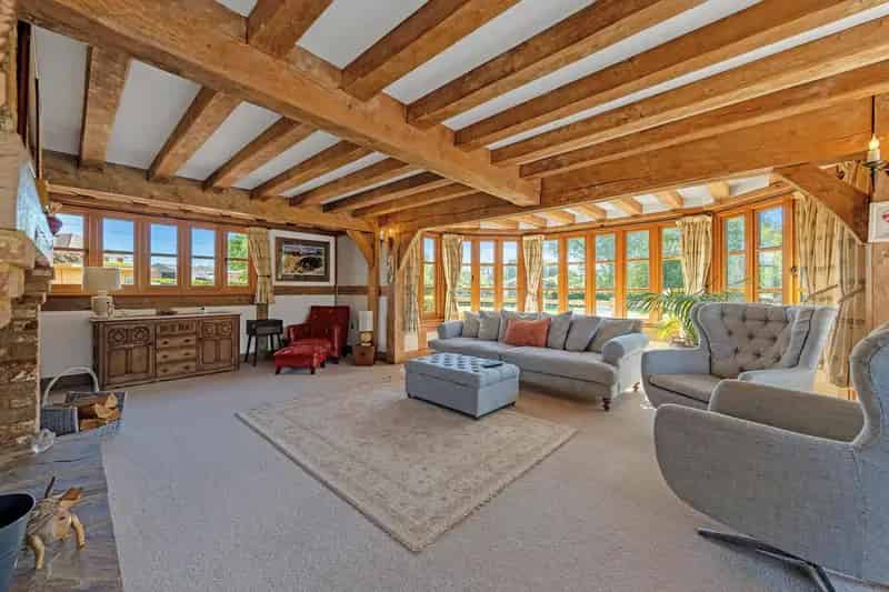 4-Bed Oak-Framed Country House with Heated Pool and Garden