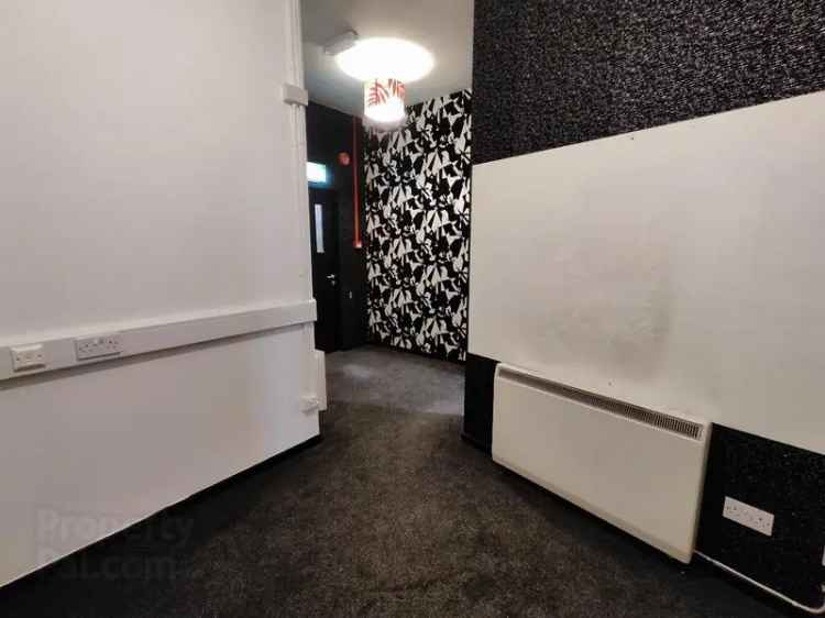 Coleraine Town Centre Commercial Unit 750 sq ft
