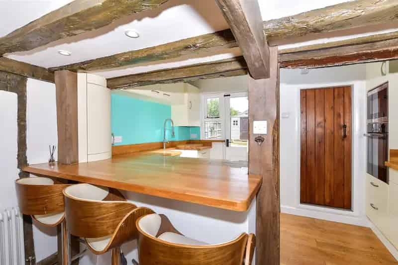 1 Bedroom Terraced House for Sale Near Bearsted Green