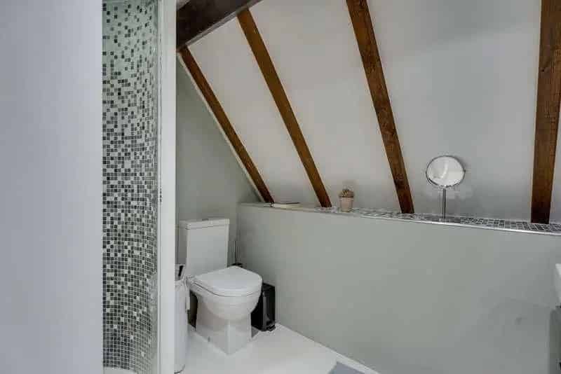 4 bed property for sale