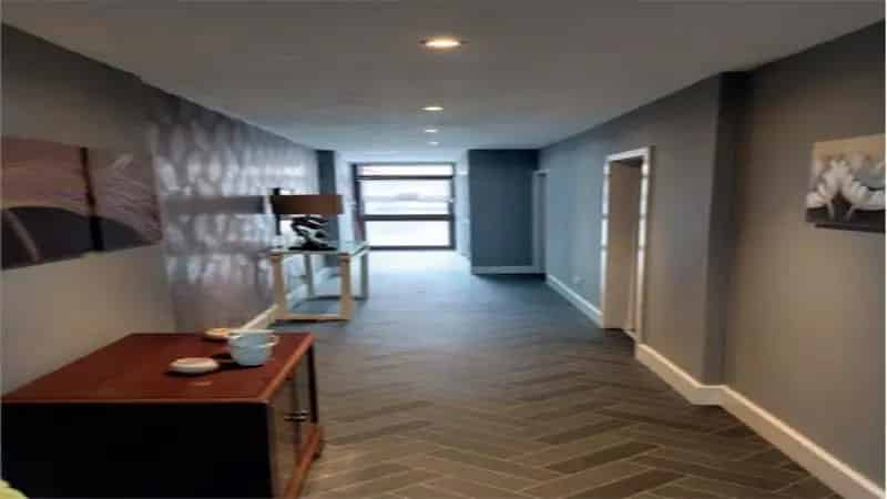 Ground Floor Retail Unit - Ideal Office Space